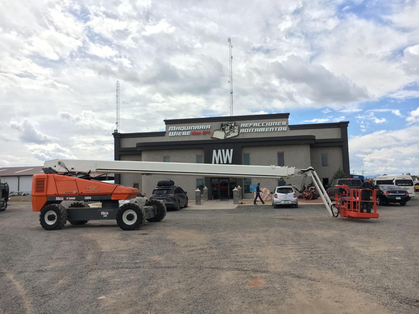 ./imagenes/INVOICE/2019/17082/ASCENSOR TIPO CANASTILLA SNORKEL TB126 (2).JPG